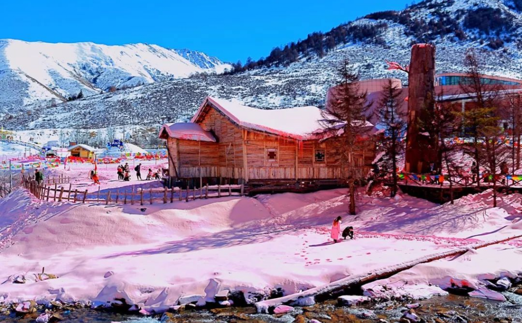 重慶到川西鷓鴣山3日自駕游：鷓鴣山冰雪-贈(zèng)送滑雪1小時(shí)滑雪體驗(yàn)-桃坪羌寨3日自駕游