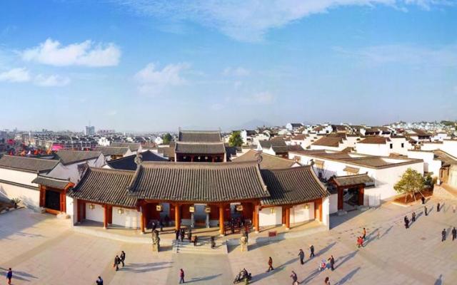 武漢出發(fā)徽州5日自駕游：水墨仙境-新安江山水畫(huà)廊-陽(yáng)產(chǎn)土樓-黃山翡翠谷5日游
