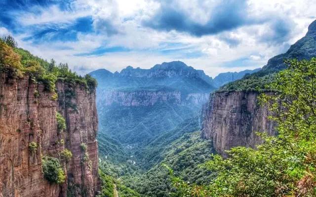 湖北周邊5日自駕游：河南少林寺-古都洛陽-峽谷極品云臺山-太行明珠郭亮村5日自駕游